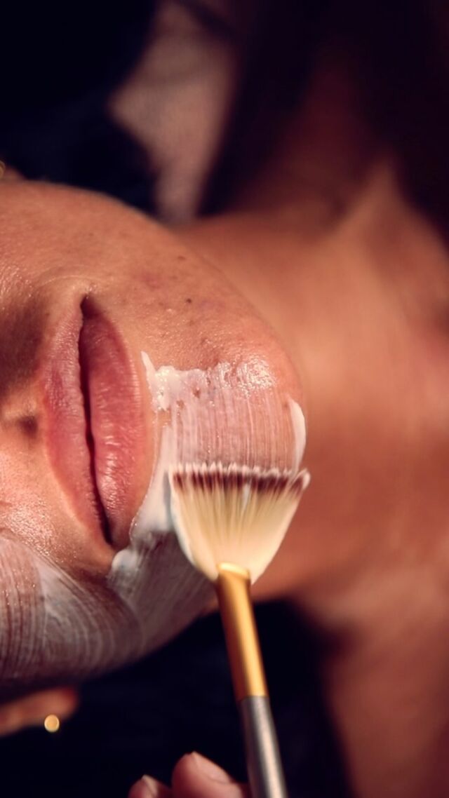 Goditi un momento di relax con il trattamento Ha Hero di Diego Dalla Palma. 💧
Idratazione profonda e duratura per il tuo viso 💆‍♀️

📞 06 88938082 | 3421297139

📍Via strada vicinale dei vignali 24, Anguillara Sabazia